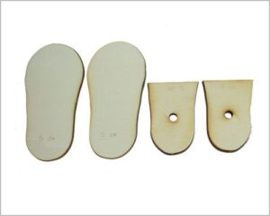 PIEDI LEGNO X BAMBOLE/PUPAZZI - 11 CM