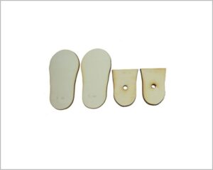 PIEDI LEGNO X BAMBOLE/PUPAZZI -  5 CM